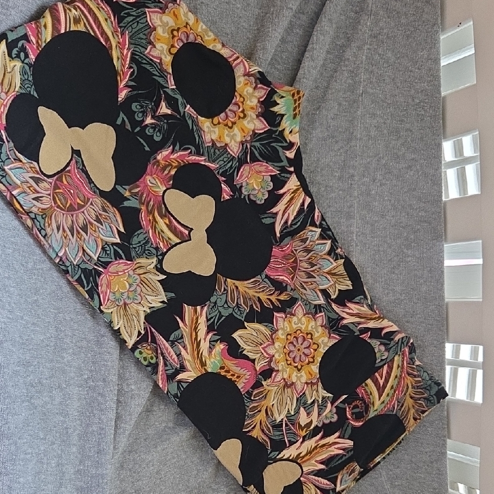 Floral Patterned Leggings with Black and Gold Accents
